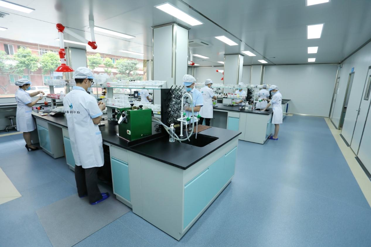 科学赋能，分阶修护 杨森药业VC品牌专业祛痘系列开启痘敏肌新时代